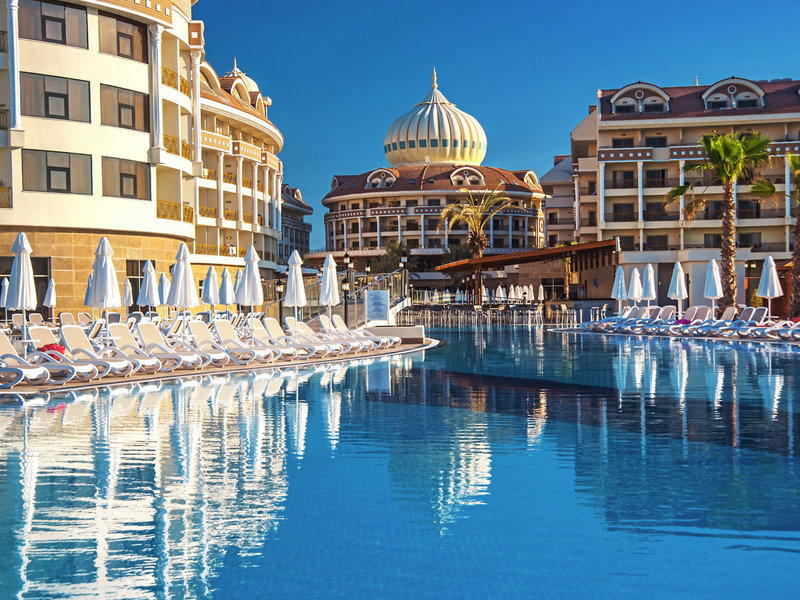 Kirman Belazur Resort & Spa