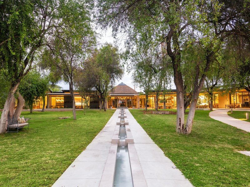 Mokuti Etosha Lodge