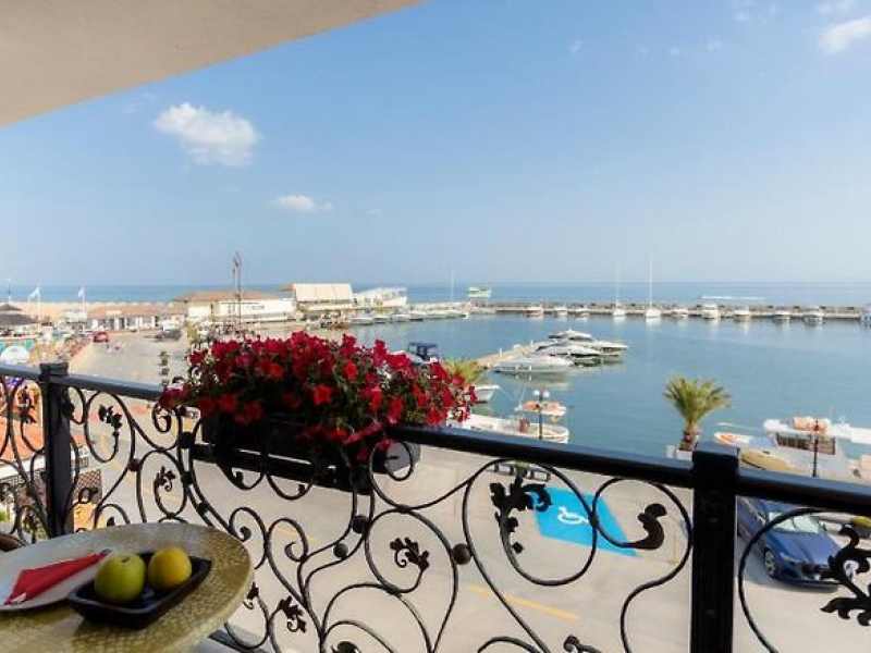 Hotel Palace Marina Dinevi