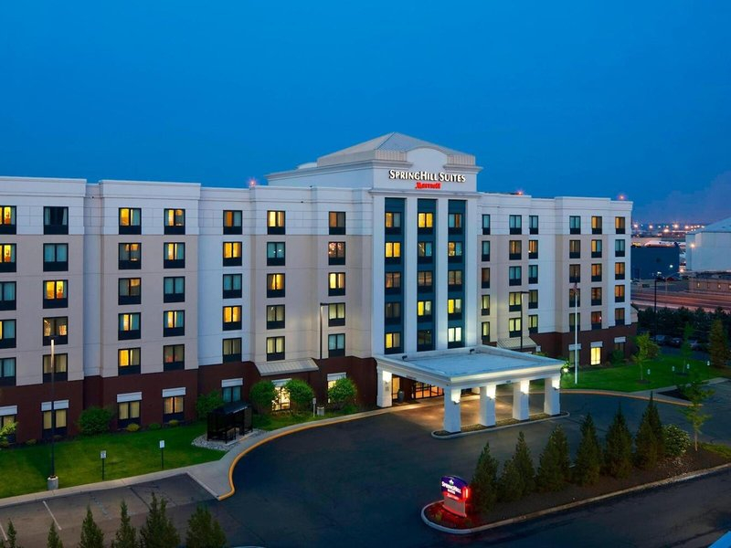 SpringHill Suites by Marriott Newark Liberty International Airport