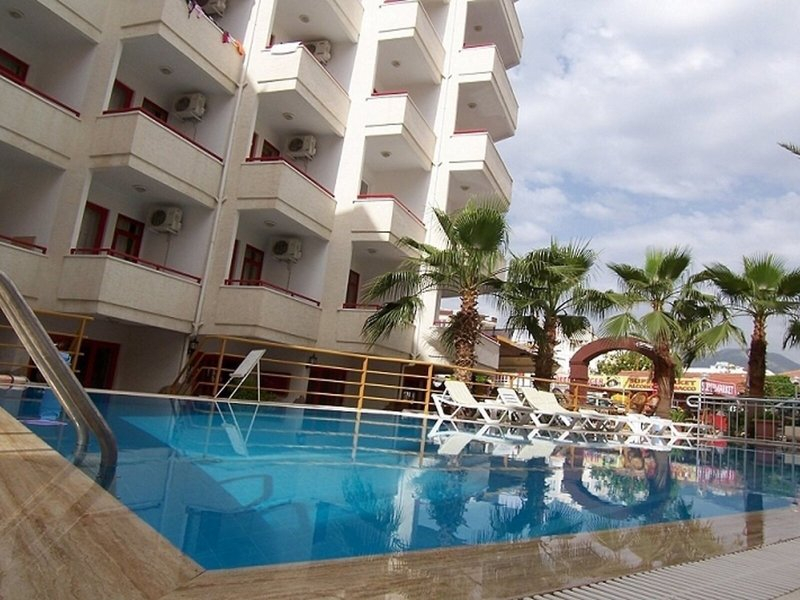 Semiz Apart Hotel