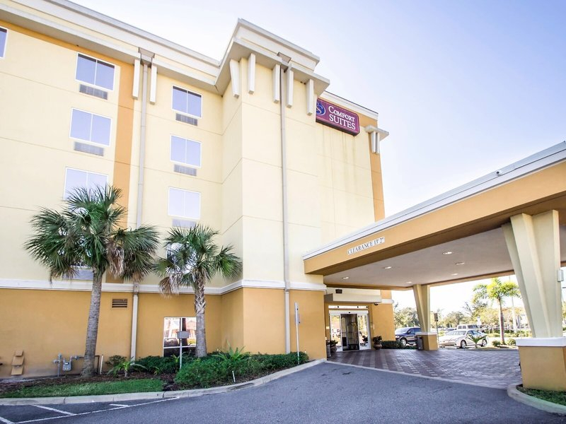 Comfort Suites Orlando Airport