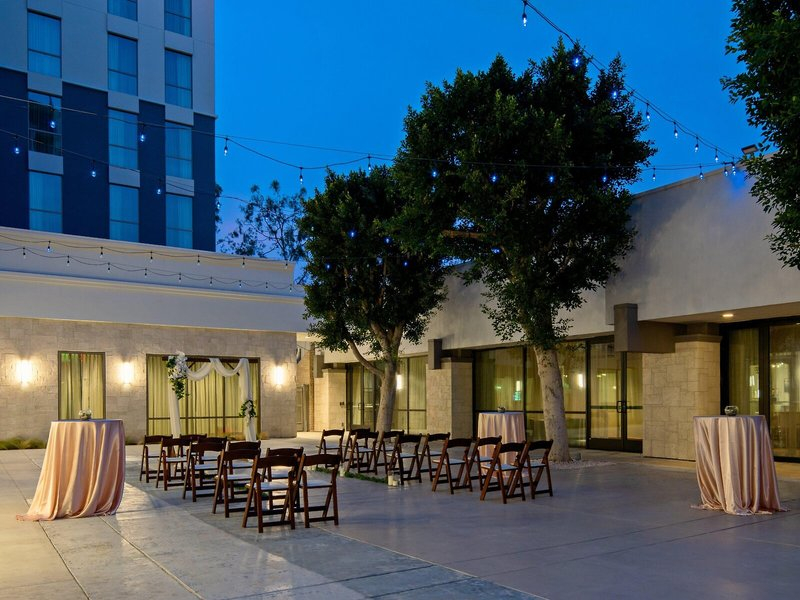 Holiday Inn Long Beach Airport