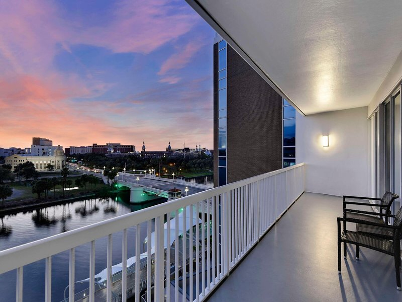 Hotel Tampa Riverwalk