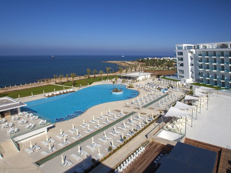 King Evelthon Beach Hotel & Resort