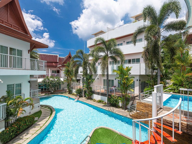 Phunawa Karon Beach Resort & Spa