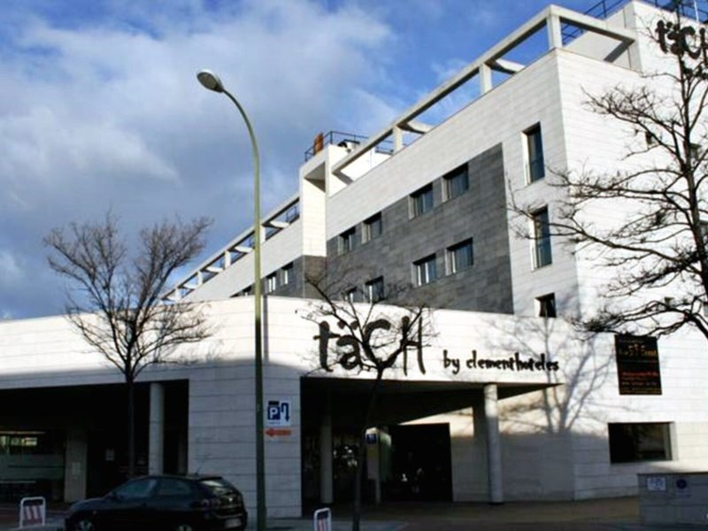 täCH Madrid Airport Hotel