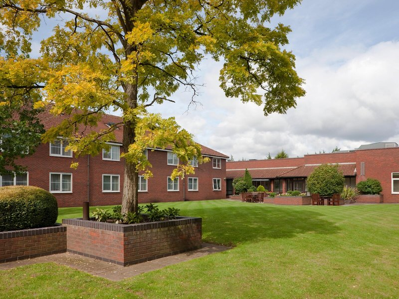 Holiday Inn High Wycombe M40, Jct. 4