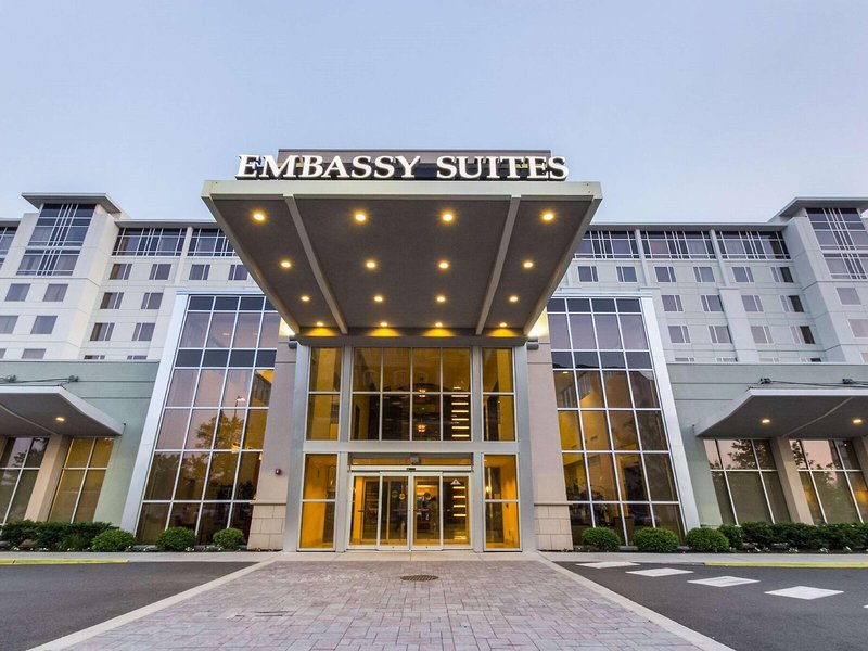 Embassy Suites by Hilton Newark Airport