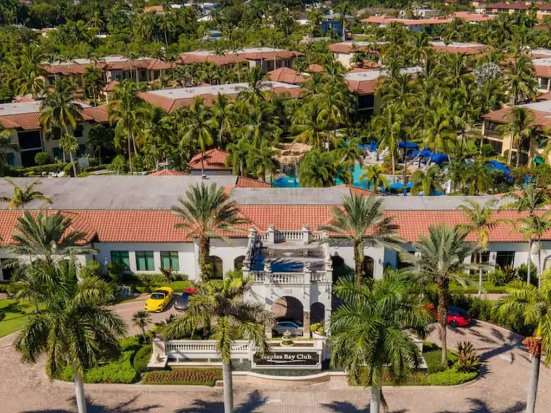 Naples Bay Resort