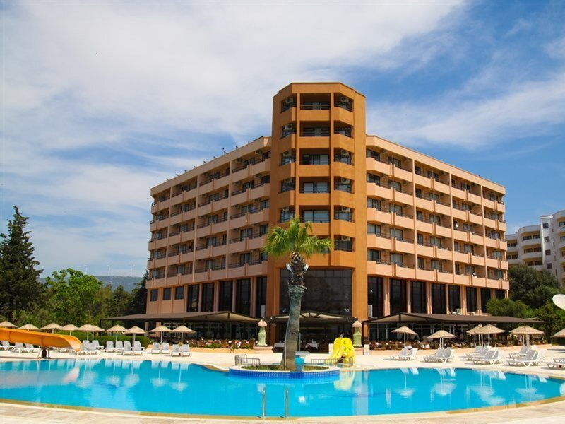 The Holiday Resort Hotel