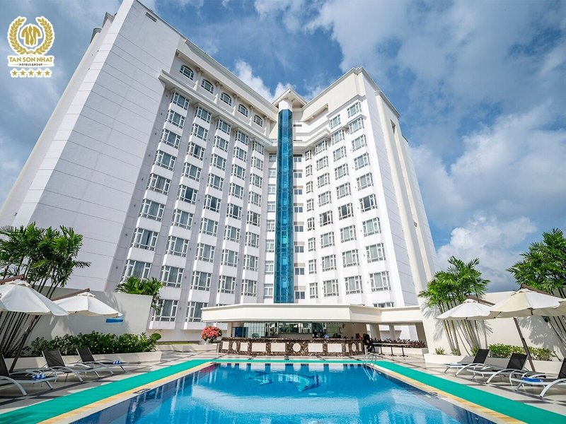 5-star Tan Son Nhat Hotel