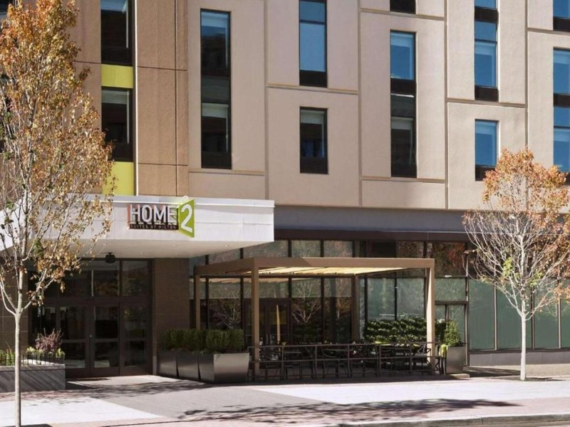 Home2 Suites by Hilton Philadelphia - Convention Center, PA