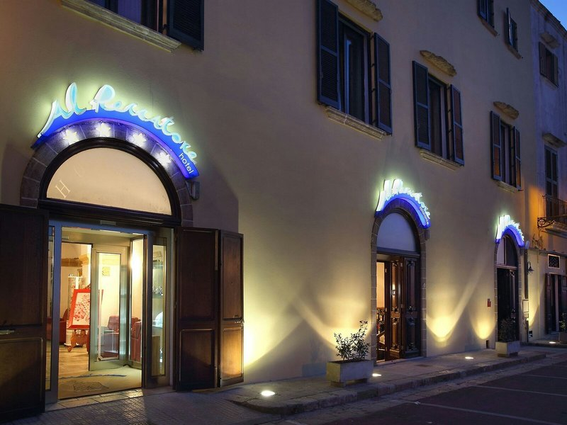 Al Pescatore Hotel & Restaurant