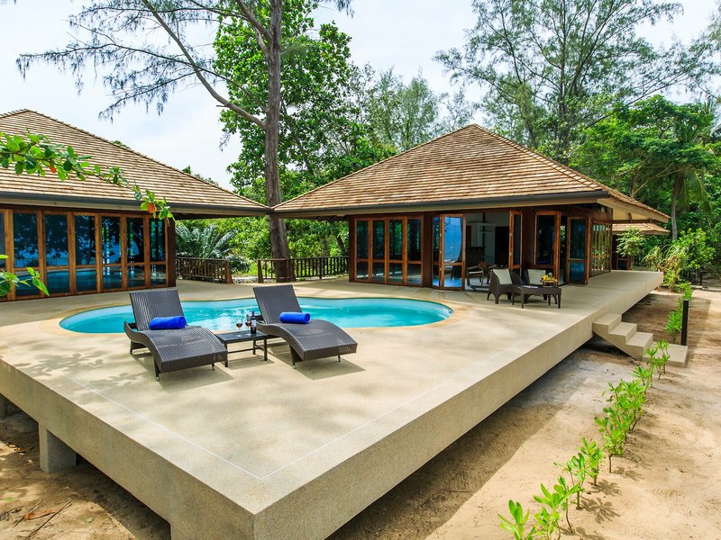 Koh Jum Beach Villas