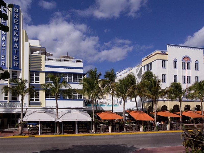 Hotel Breakwater South Beach