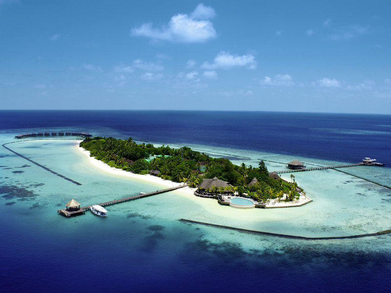 Komandoo Island Resort & Spa