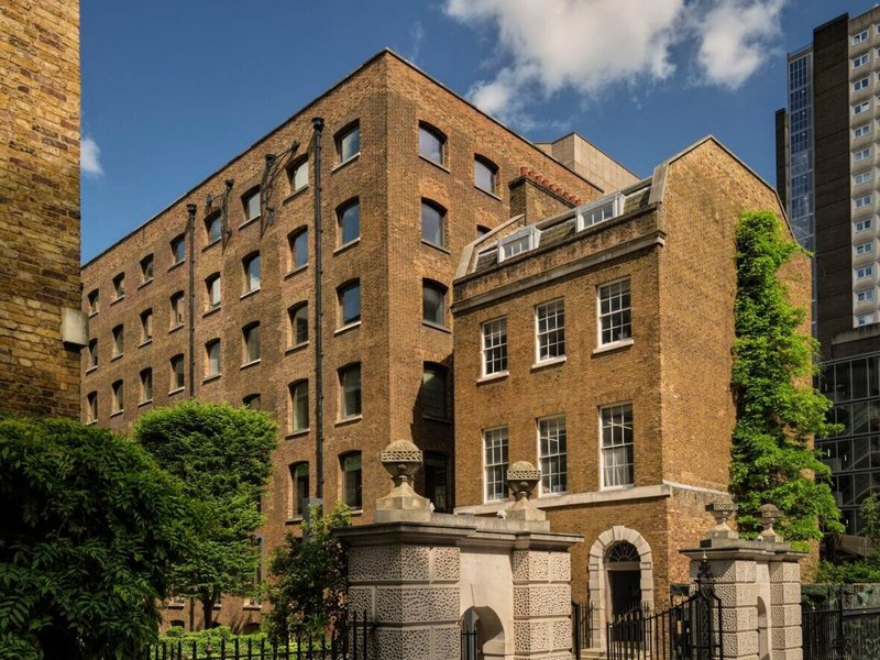 Sir Devonshire Square, part of Sircle Collection
