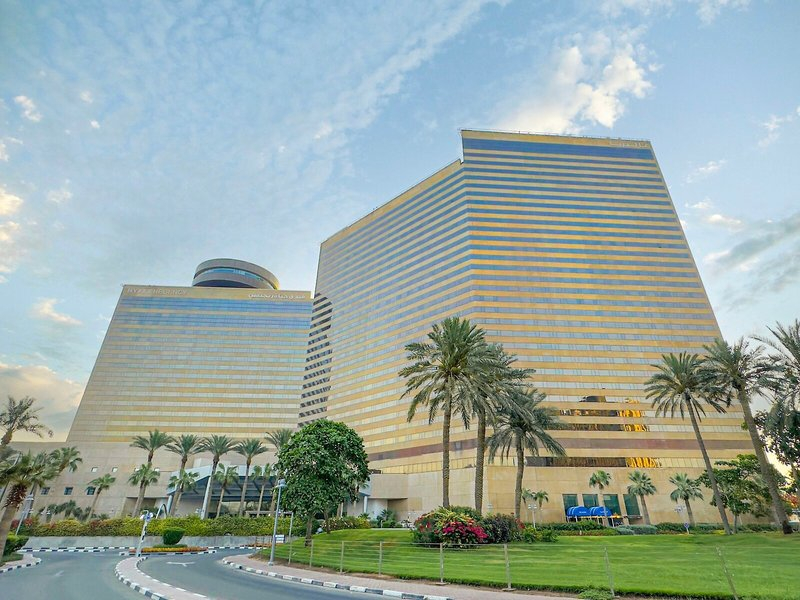 Hyatt Regency Dubai & The Galleria Residence