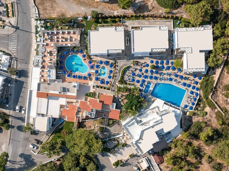 Pefkos Beach Hotel