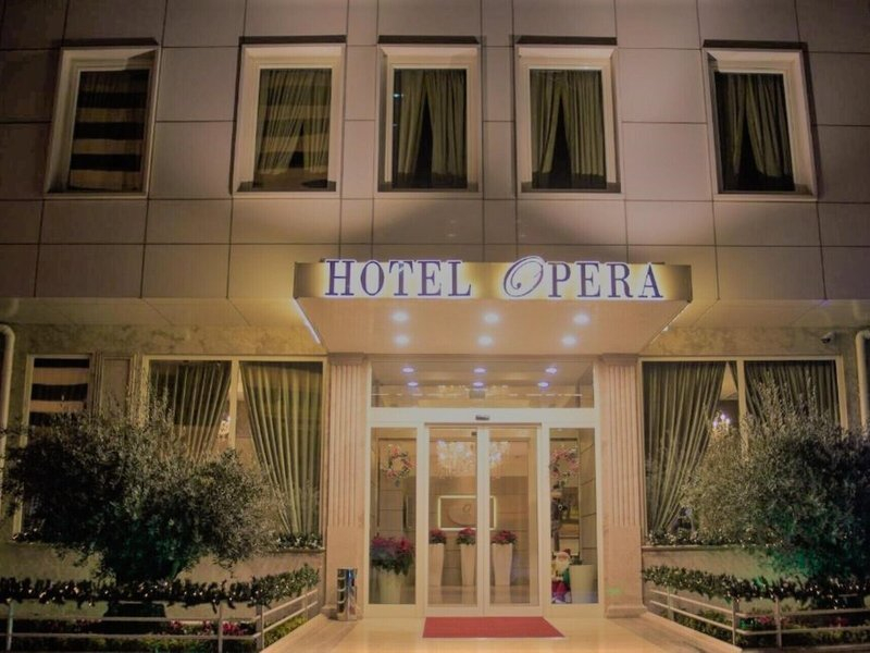 Hotel Opera