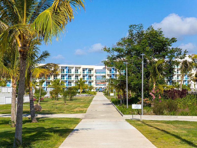 Gran Muthu Almirante Beach Hotel