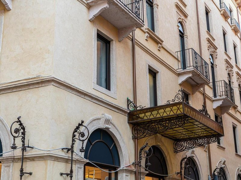 Boutique Hotel Touring