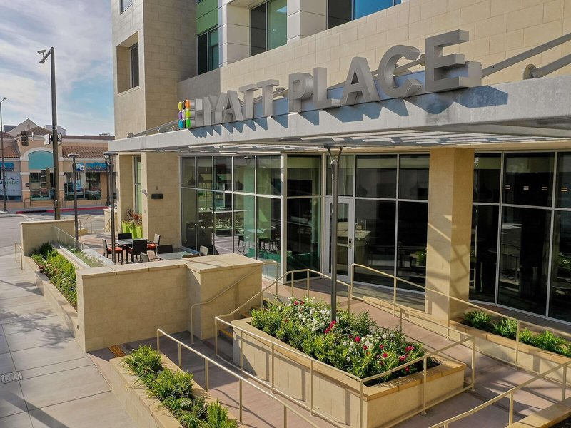 Hyatt Place Glendale / Los Angeles