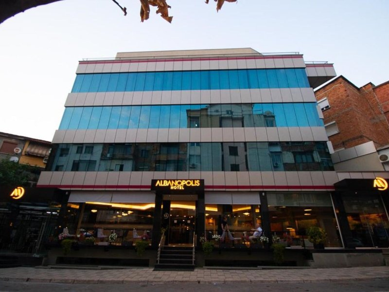 Albanopolis Hotel