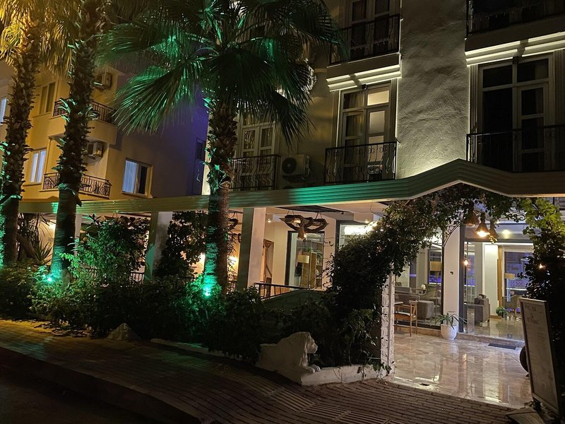 Nfk The House Hotel