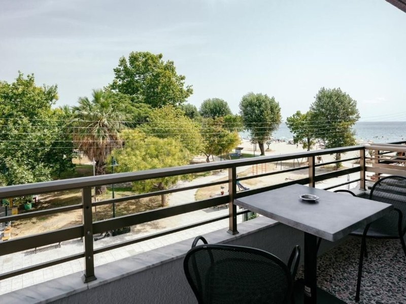 Aqua Beachfront Elegant Hotel by Ammos Hotels & Villas