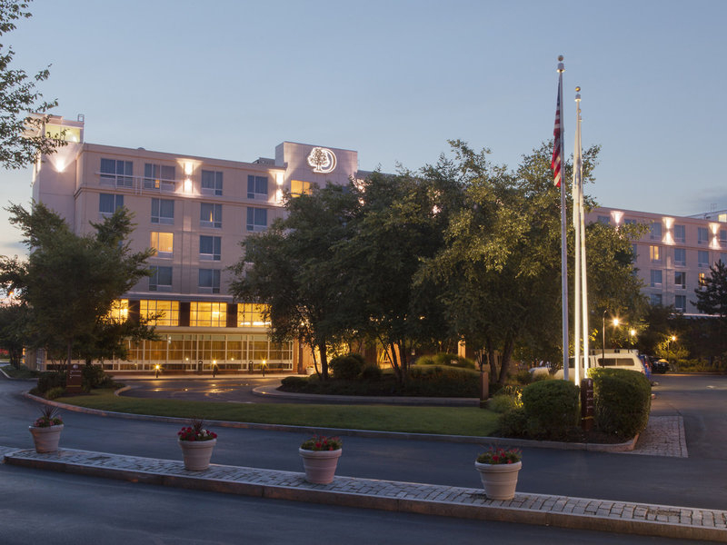 DoubleTree by Hilton Boston Bayside
