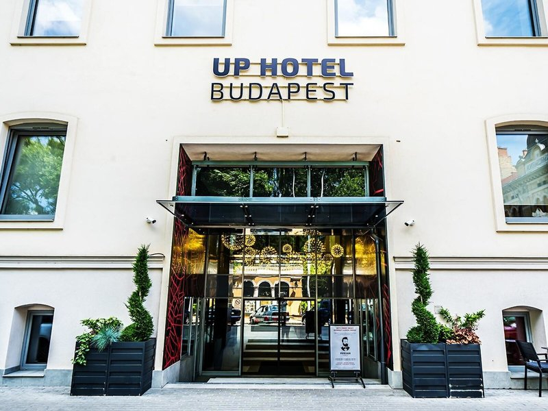 Up Hotel Budapest