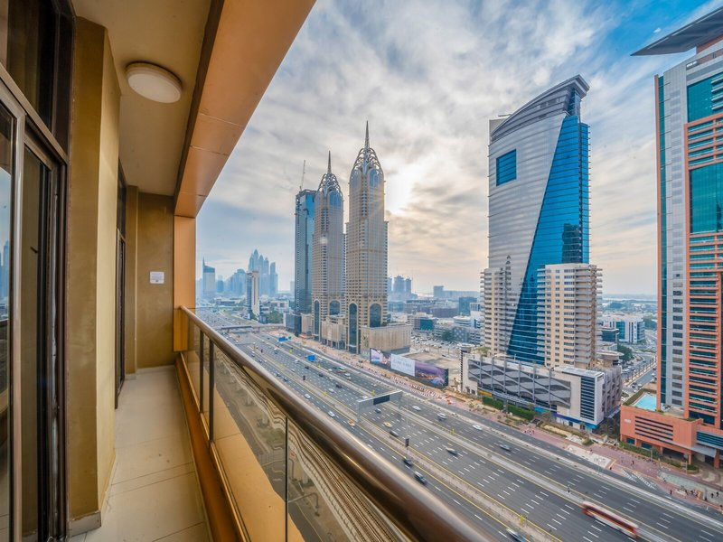 Mercure Dubai Barsha Heights Hotel Suites