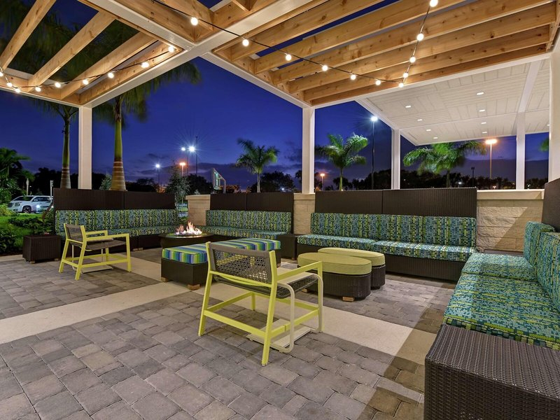 Home2 Suites by Hilton West Palm Beach Airport