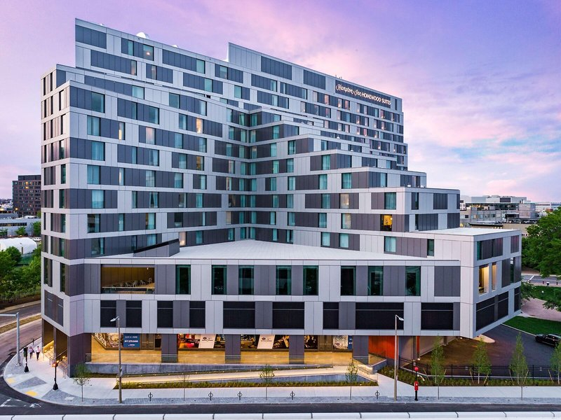 Hampton Inn Boston Seaport