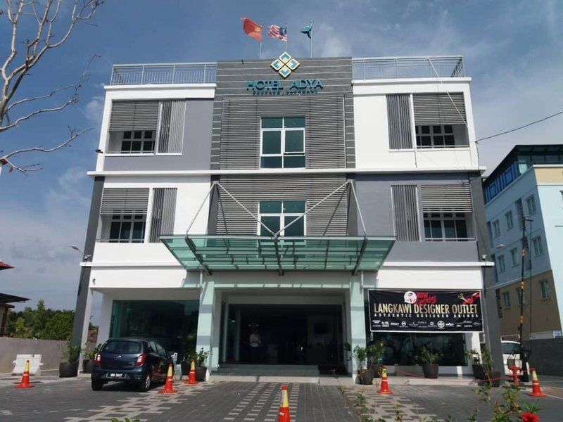 Adya Hotel Chenang