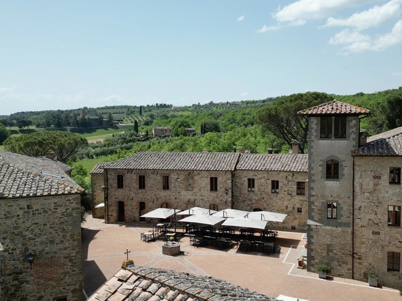 Castel Monastero
