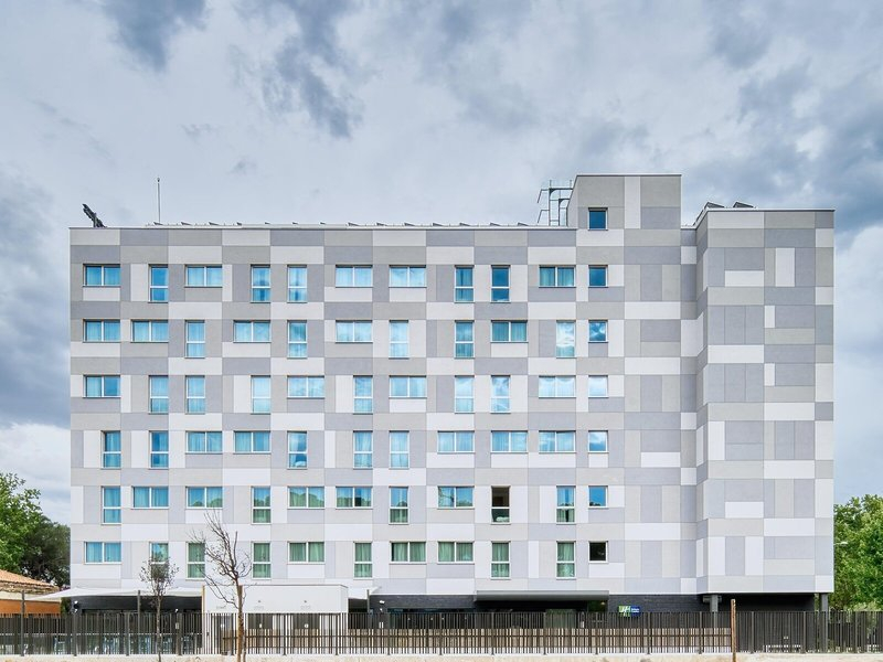Holiday Inn Express Madrid Airport