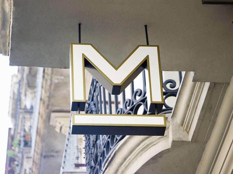 Hotel Midmost
