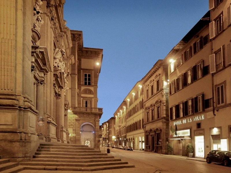 Sina de la Ville