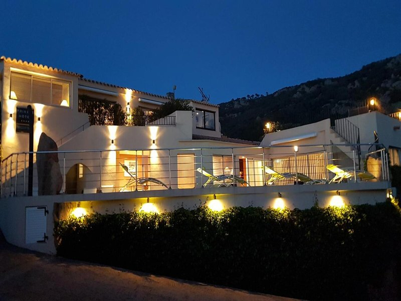 Private Hotel