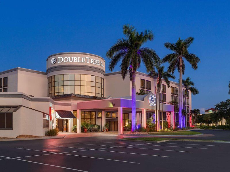 Doubletree by Hilton Fort Myers at Bell Tower Shops