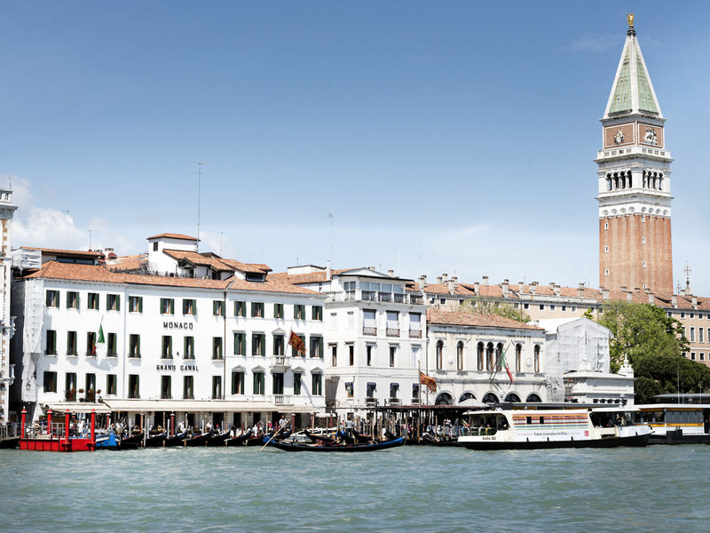 Hotel Monaco & Grand Canal