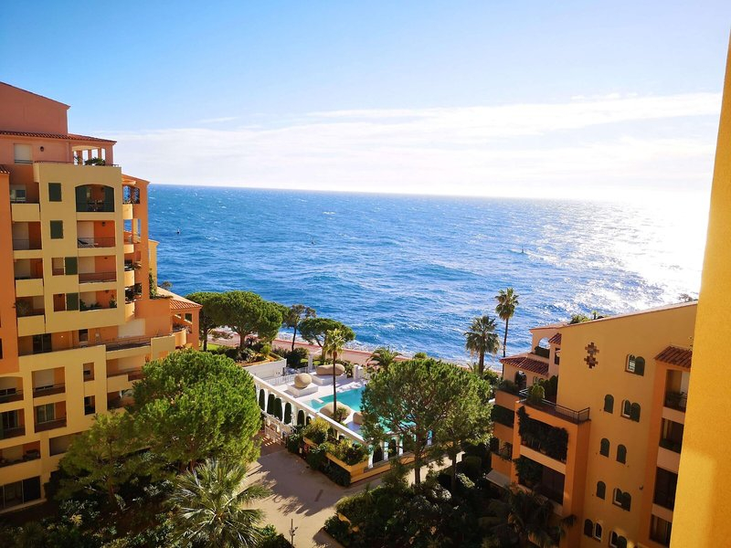 Columbus Hotel Monte-Carlo, Curio Collection by Hilton