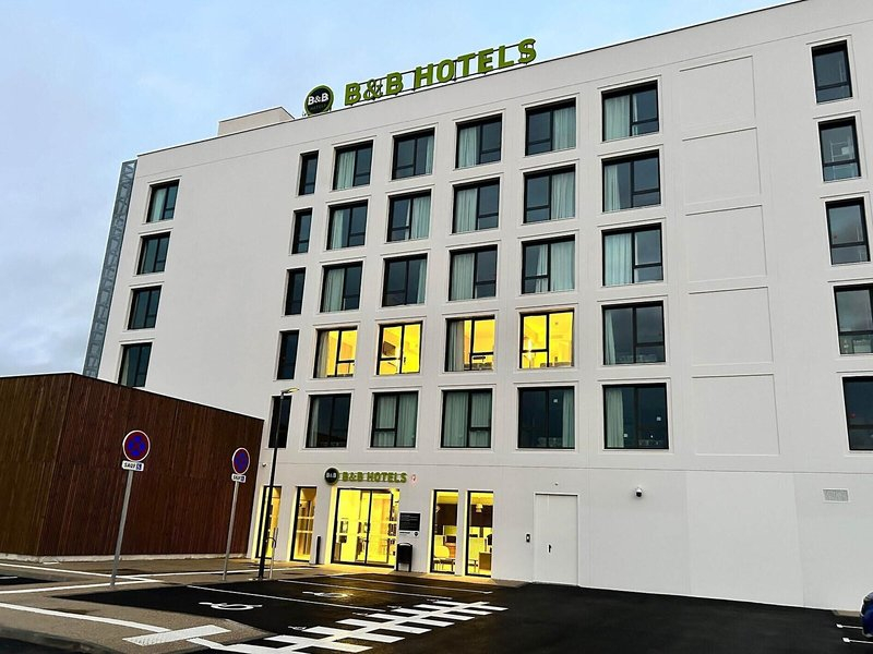 B&B Hotel Cergy Saint-Christophe Gare