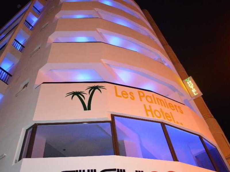 Les Palmiers Beach Hotel