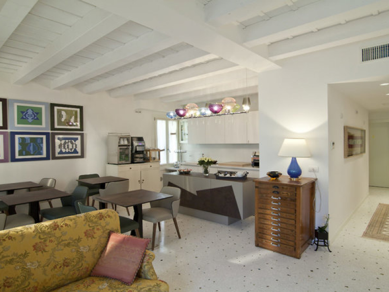Chiara Lodge