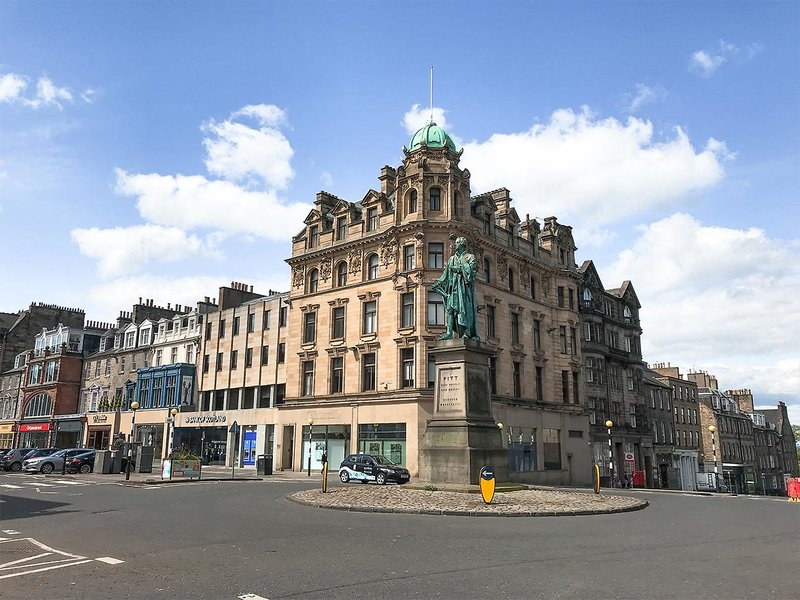 Rìgh Residences