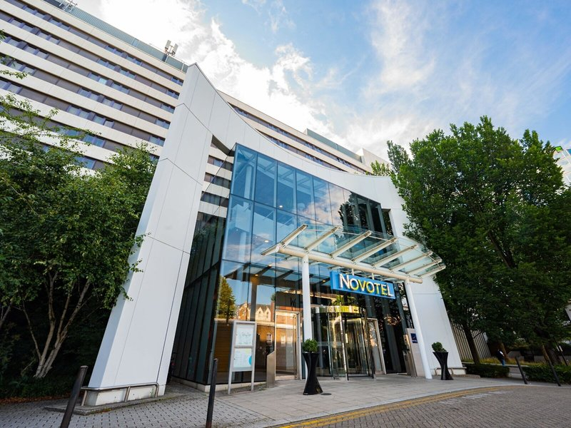 Novotel London West